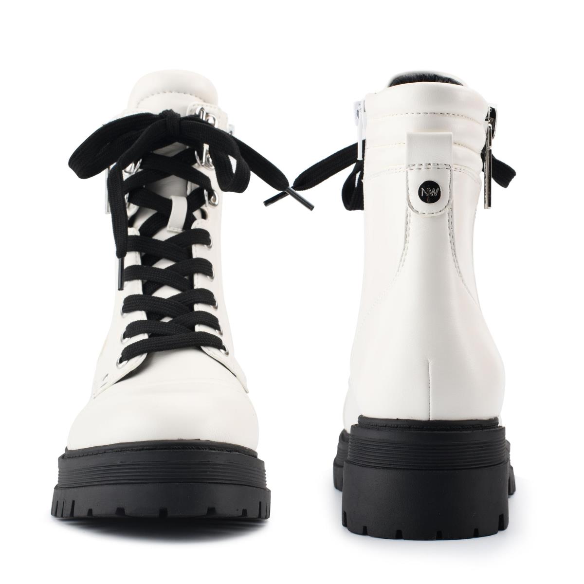 Nine West Prinze Lug Sole Boots White | YZCJ37140